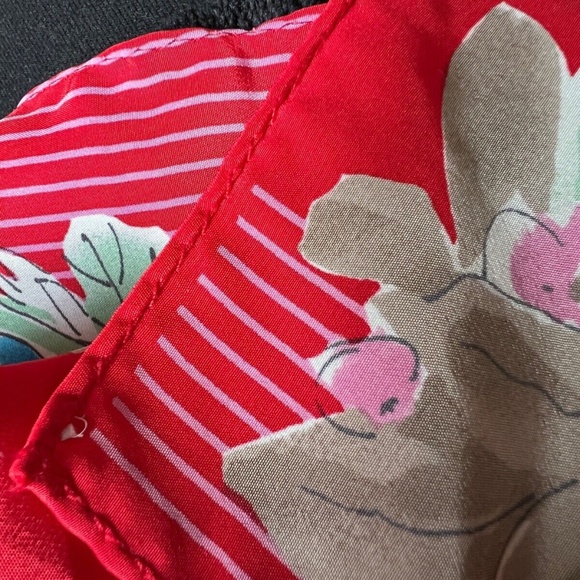 VERA Scarf Rectangle Ponytail Headband Red Blue Floral Made in Japan Hand Roled - Picture 6 of 6